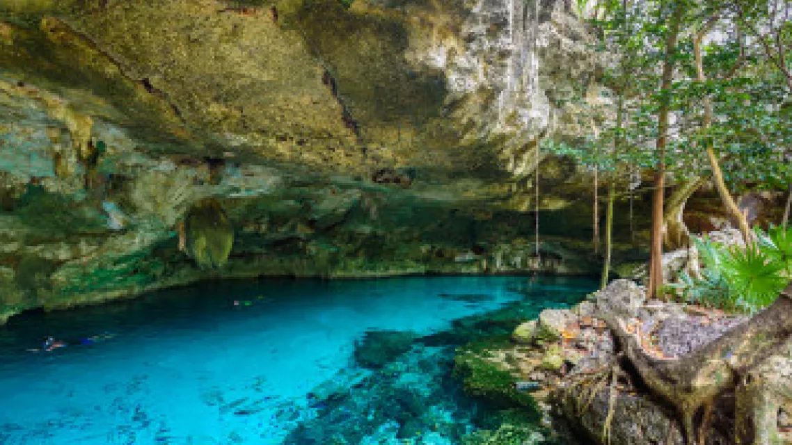 6-Top-10-des-spots-de-plongee-a-Cancun-Cenote-Dos-Ojos-push--a9fdb14.jpg