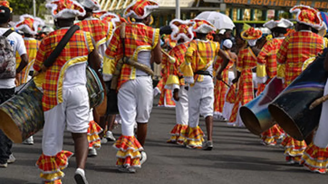 Le-carnaval-de-Guadeloupe_2-vignette.jpg