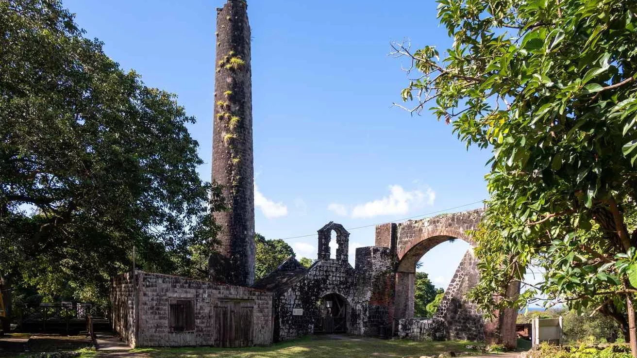 Ruines de la plantation de sucre de Wingfield Estate à Saint Kitts and Nevis